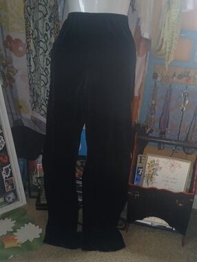 Wrapper Y2K Vintage Black Velvet Flare Pants